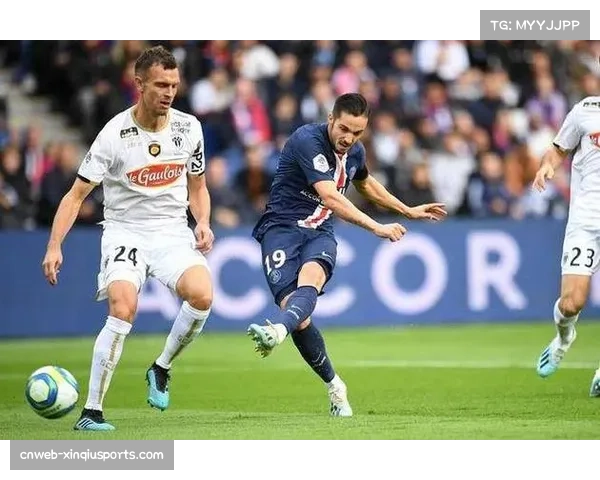 布雷斯特2-1绝杀昂热,继续位居积分榜前列 布雷斯特2-1绝杀昂热,继续位居积分榜前列